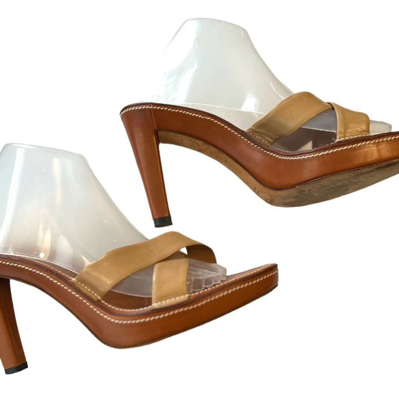 Yves Saint Laurent
Leather Slides
Sz 10 | IT 40 - Picture 3 of 7